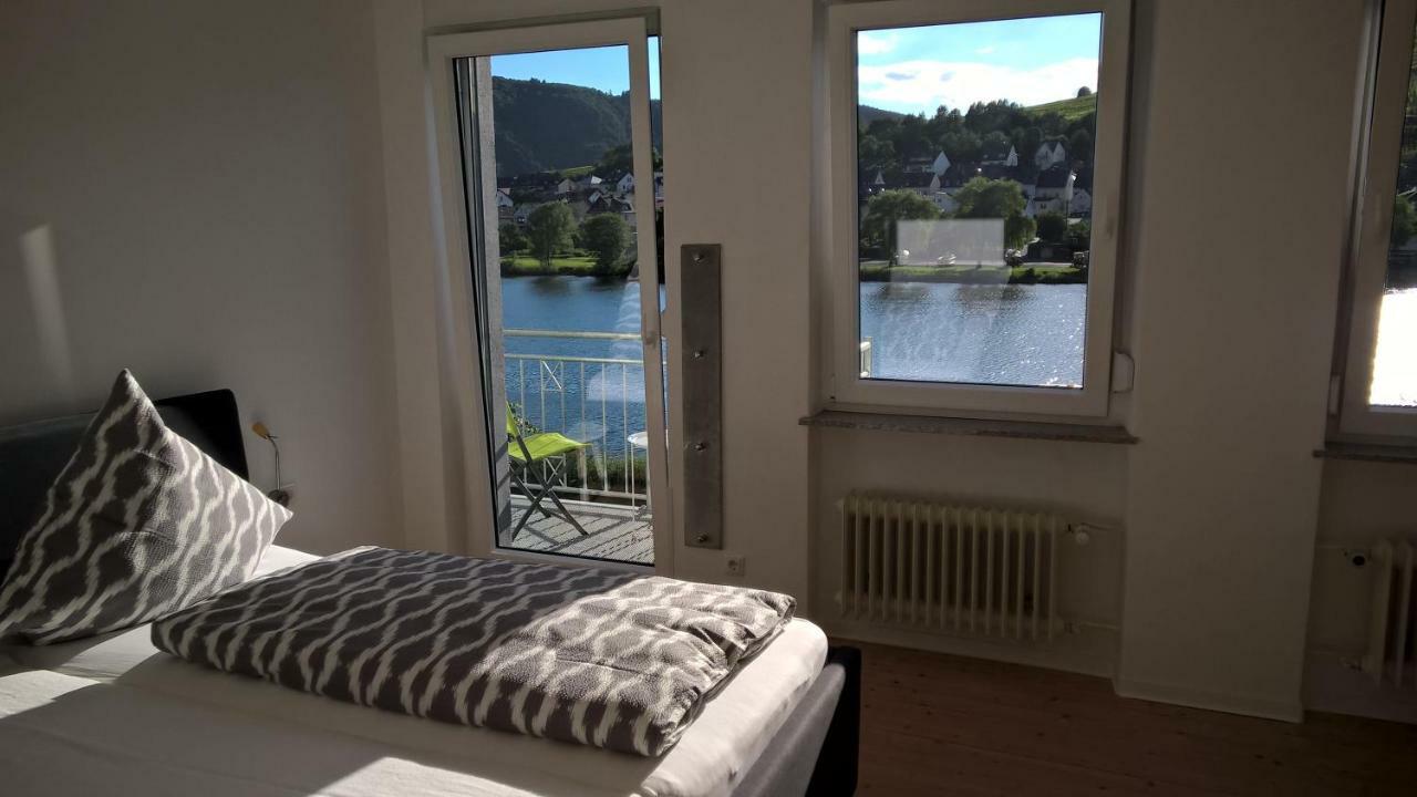 Mosel Ausblick Apartment Zell an der Mosel Bagian luar foto