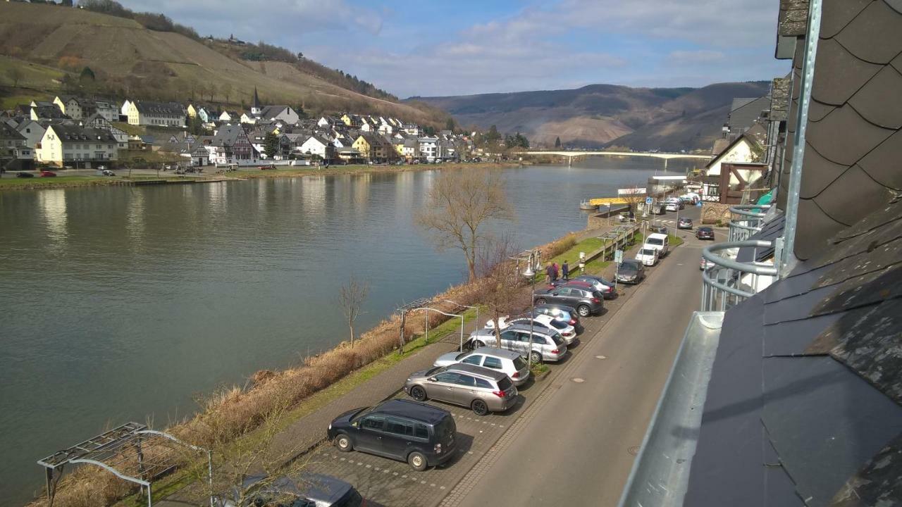 Mosel Ausblick Apartment Zell an der Mosel Bagian luar foto